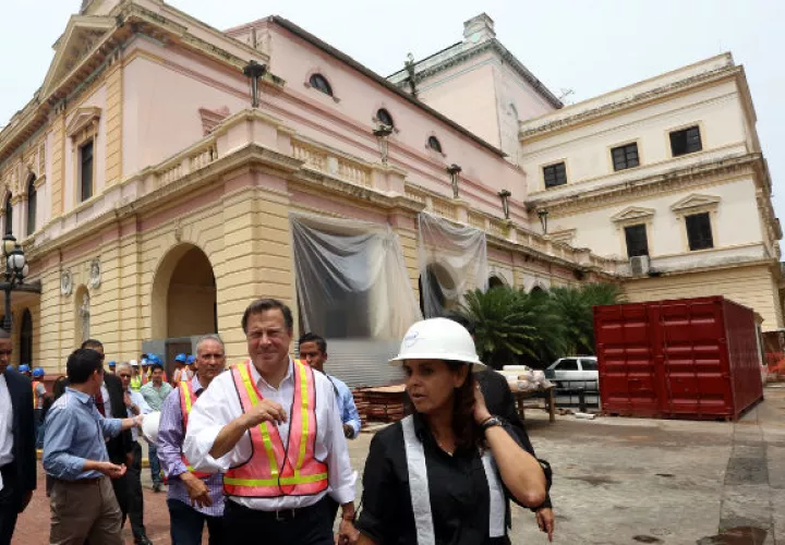 Juan Carlos Varela prepara 'Rumba de fin de Gobierno' en el Teatro Nacional. Foto: Presidencia de la República.
