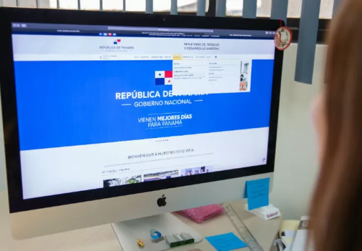 El proceso de filiación para solicitar un permiso de trabajo en el Mitradel se realiza en línea.
