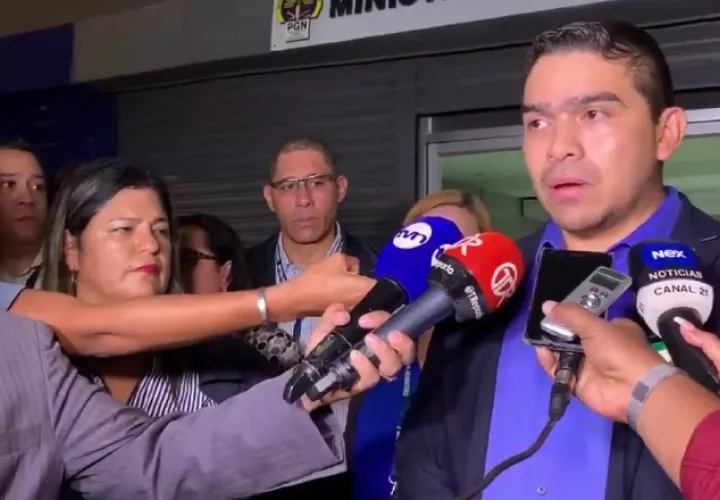 Los fiscales Adecio Mojica y Zuleyka Moore, así como cualquier funcionario del Ministerio Público (MP) que ataque en los medios los fallos del Órgano Judicial (OJ), podrían enfrentar sanciones administrativas.