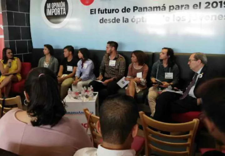 El foro con el tema "El futuro de Panamá para el 2019 desde la óptica de los jóvenes" abordó temas de interés.
