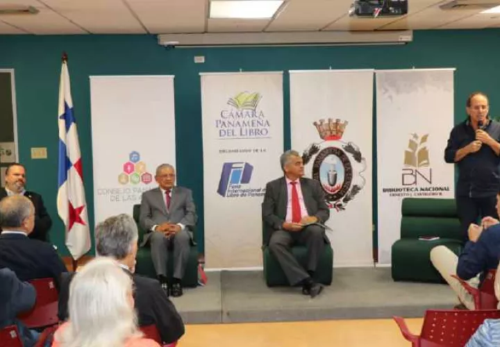 Durante el foro.  Cortesía