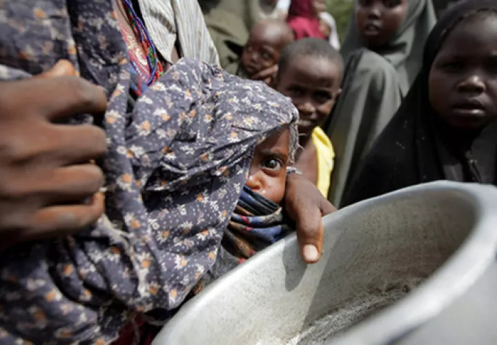 El hambre en África es asunto de todos los días. Es evidencia de la inequidad social. Muchos tienen poco y pocos tienen mucho. Foto:EFE