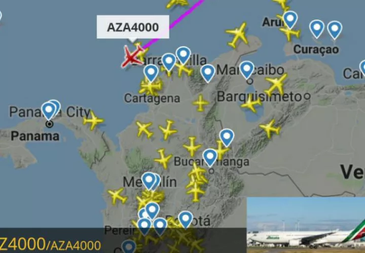 En pocos minutos aterrizará el vuelo donde viaja el papa Francisco; miles de feligreses lo esperan. Foto: Cortesía Flightradar24.com