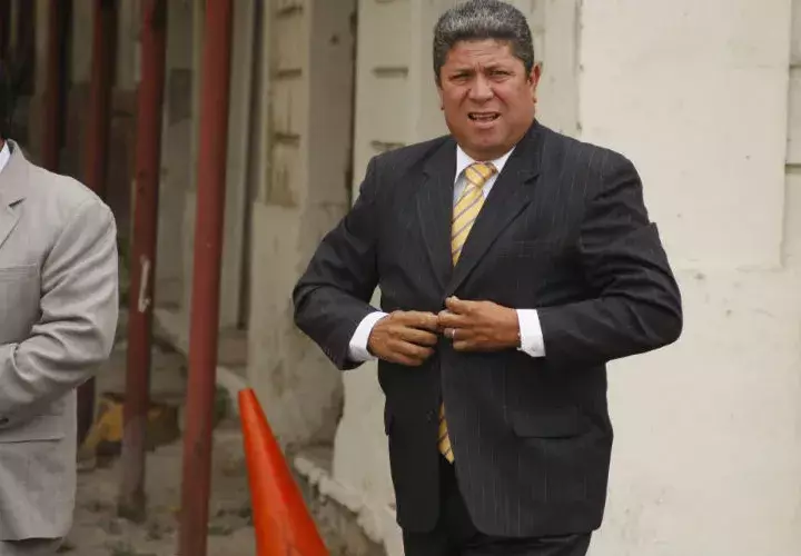 Franz Wever pide a los diputados que lo nombren como Magistrado del Tribunal de Cuentas. Foto: Panamá América.
