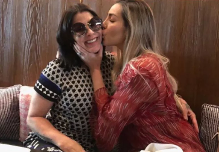 Alejandra Guzmán y Frida Sofía.