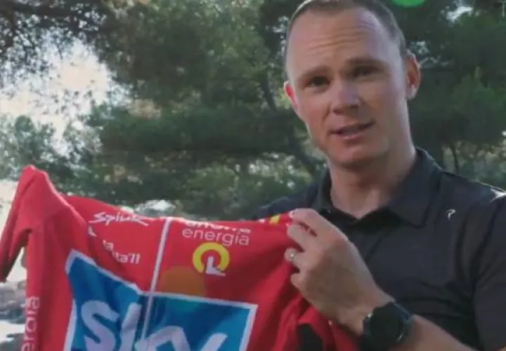 Chris Froome atesora el maillot rojo.