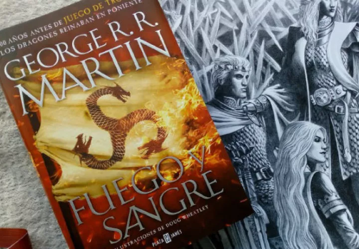 Portada del libro de R.R. Martin "Fuego y Sangre". 
