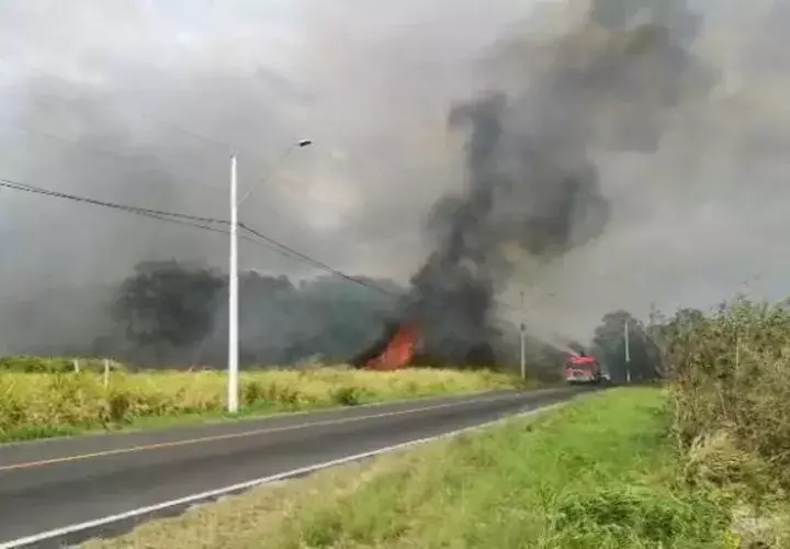 Algunos de estos incendios forestales han dejado bomberos lesionados y con fracturas dijo el Comandante Madrid.
