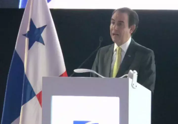 Superintendente de Bancos de Panamá, Ricardo Fernández mostró cifras del sector. Foto: SBP.