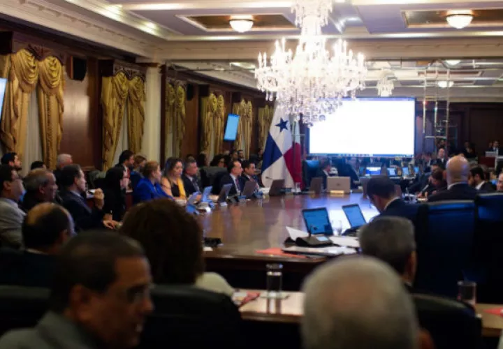 La modificación será presentada por el ministro de Economía y Finanazas, Héctor Alexander ante la Asamblea Nacional. Foto/Cortesía
