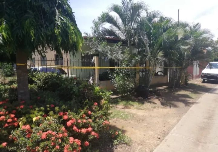 En este incidente también resultó herido el hijo de 49 años de la víctima. Foto/Thays Domínguez