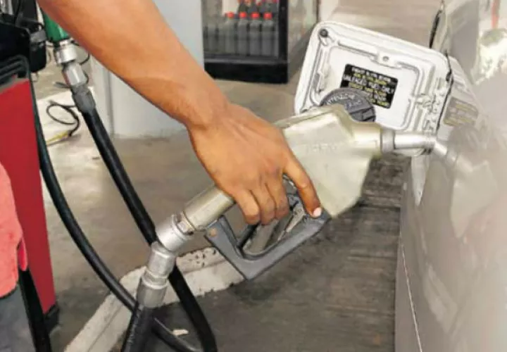 Precios de gasolina y diésel bajarán de precio.