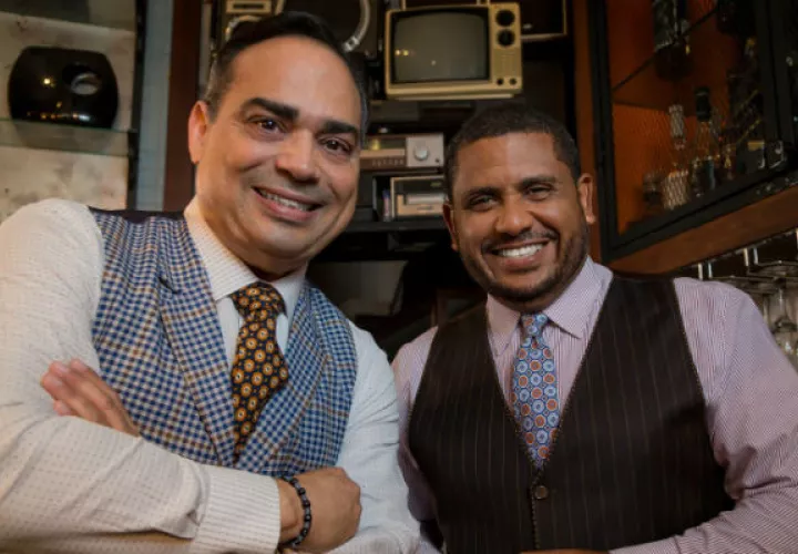 Gilberto Santa Rosa y Víctor García.  Cortesía. 