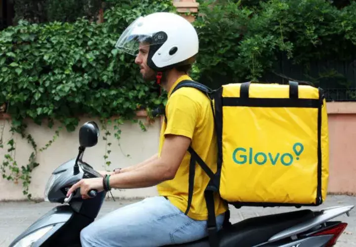 Estas empresas permiten al cliente pedir comida desde una aplicación sin necesidad de llamar por teléfono.