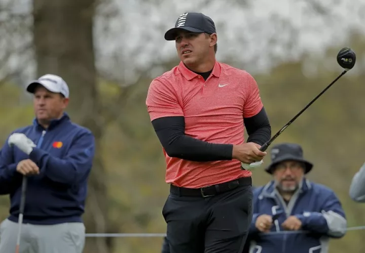 Brooks Koepka  defiende su título esta semana.