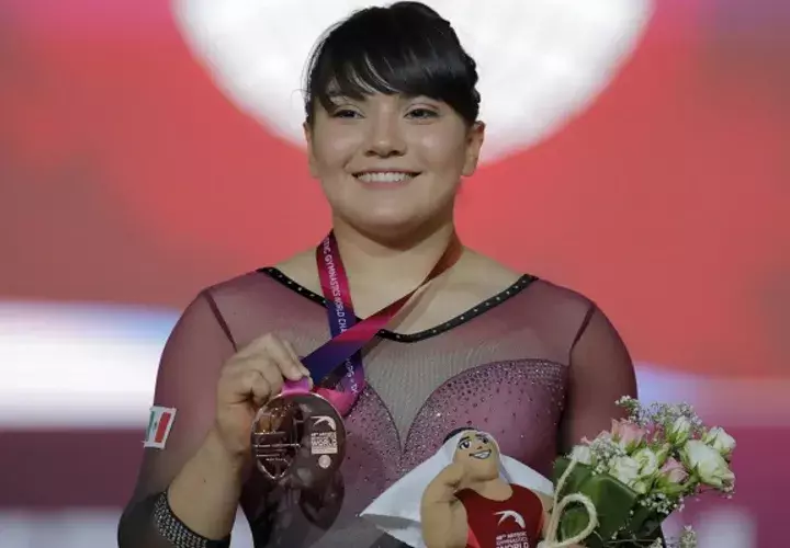 Alexa Moreno  subió al podio.