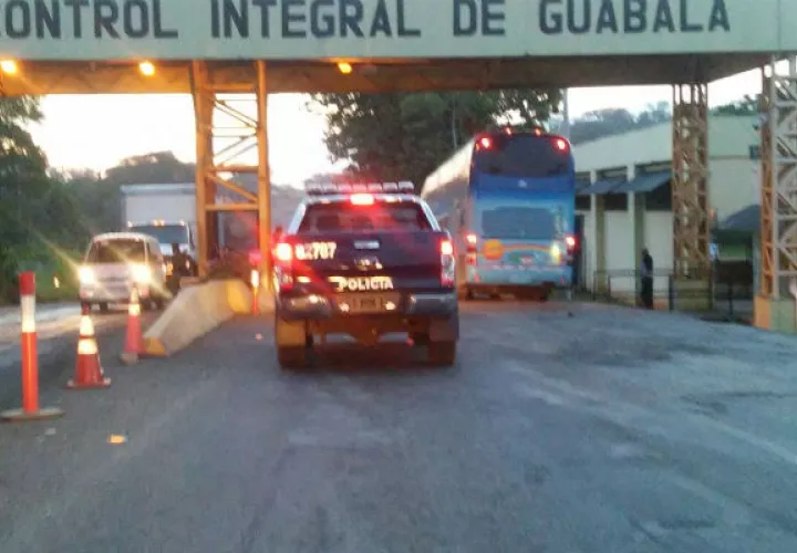 El anciano se disponía a cruzar el puesto de control de Guabalá. 