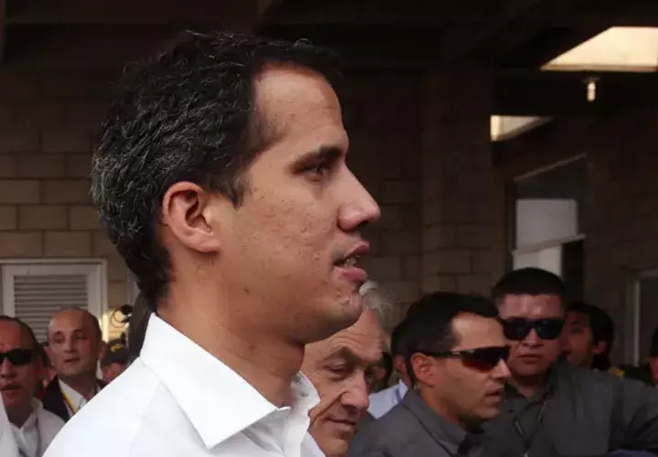 El presidente Juan Guaidó, a su legada al Puente de Tienditas, paratramitar la ayuda humanitaria. FOTO/AP