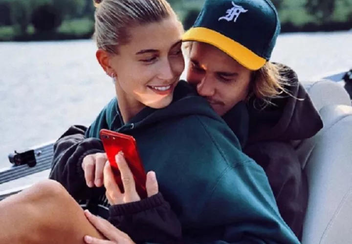 Hailey Baldwin en trámites para usar el apellido Bieber en su nuevo negocio.