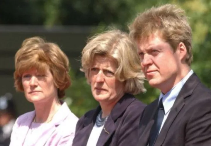 Hermanos de Diana.