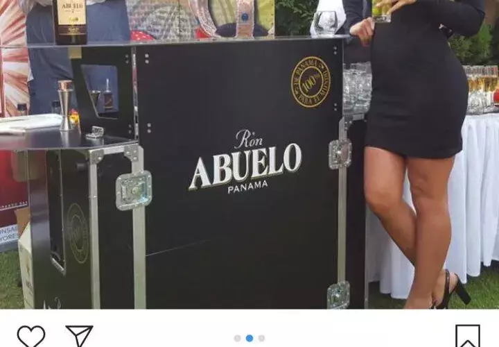 Candy Rubio, hija de Jorge Hernán Rubio, ha promocionado en Chile  el Ron Abuelo que exporta la familia de Juan Carlos Varela .