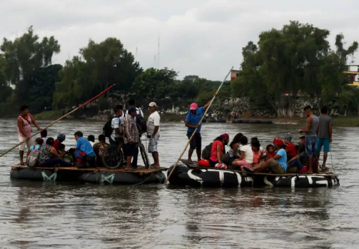 A las 8.10 hora local (14.10 GMT) el grupo arribó a Chiquimula, en el oriente guatemalteco, que se encuentra a unos 240 kilómetros de la ciudad de San Pedro Sula, desde donde la primera caravana de hondureños salió hace una semana.