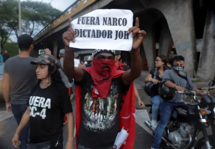 Las protestas contra el presidente hondureño se han intensificado. Foto: EFE.