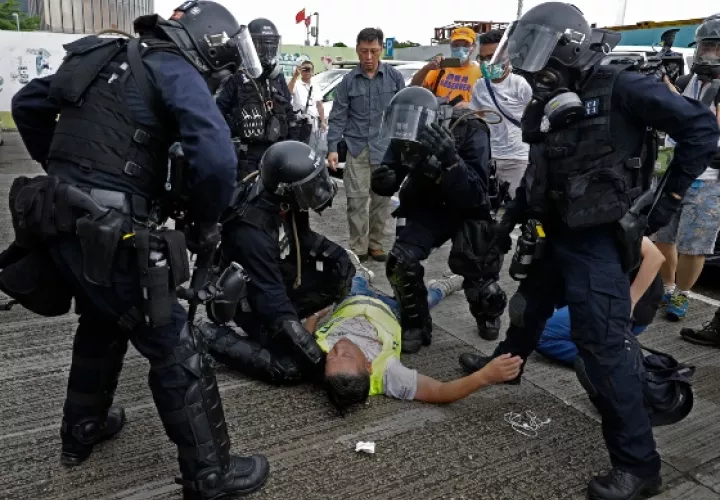 Al menos 22 personas heridas habían sido trasladadas a los hospitales de la ciudad. FOTO/EFE 
