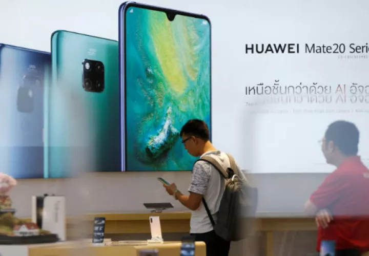 EE.UU. teme que China use las redes 5G de Huawei para espionaje. Foto/EFE