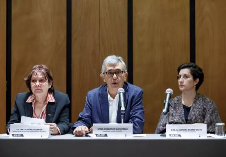 Rueda de prensa en el centro cultural de la Casa de la Primera Imprenta de América, ubicada en Ciudad de México