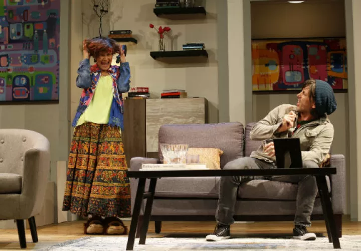 Ingrid Villa-Real y Leonte Bordanea en la obra '40 kilates', en Teatro La Plaza. Foto: Josué Arosemena.
