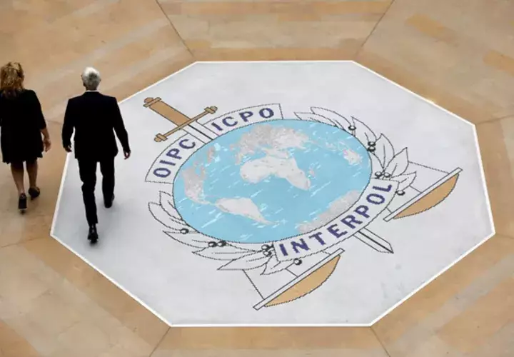  La Asamblea General de la Interpol reúne en Dubái a más de 1,000 delegados oficiales de 171 países, incluidos cerca de 40 ministros y 85 jefes de policía de todo el mundo, que discuten sobre las complejas amenazas del terrorismo y el crimen así como de los desafíos futuros. FOTO/AP