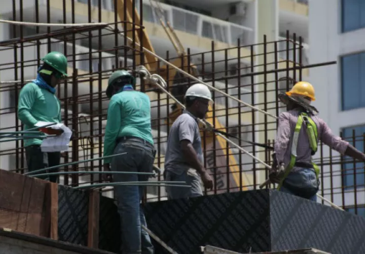 En edificios de oficinas, hoteles y  locales la caída fue del 53%. Foto: Archivo