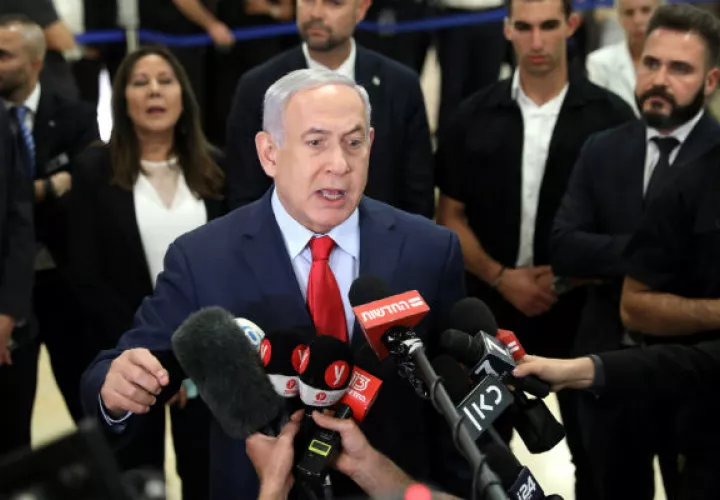 Benjamin Netanyahu en la Knesset (parlamento israelí) después del voto para disolver el parlamento israelí. EFE.