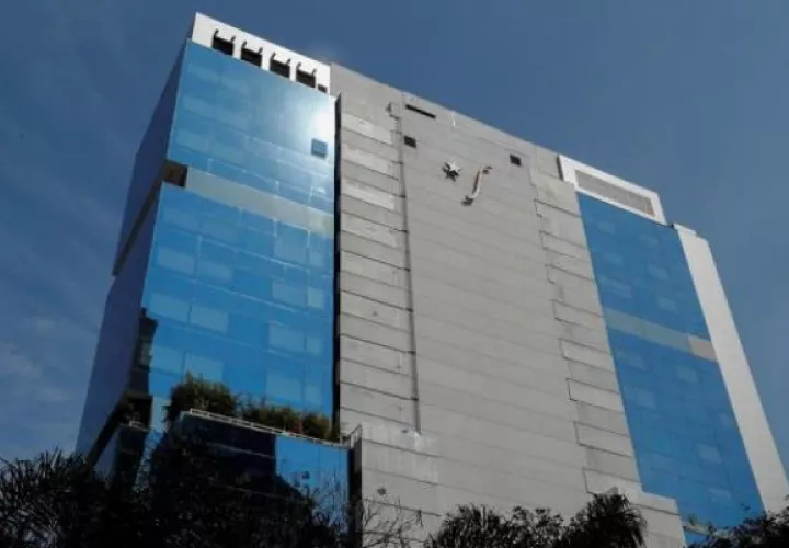 El portavoz de la Presidencia brasileña, Otavio do Rego Barro, afirmó en una rueda de prensa que, poco antes de la operación, Bolsonaro le transmitió el cargo a su vicepresidente.