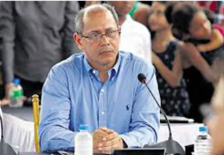 El ministro de Salud Javier Teriente habla sobre los casos no contabilizados por Zika