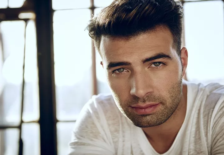 Jencarlos Canela.