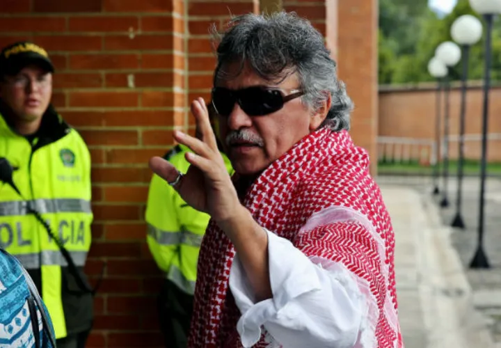 Foto archivo (6 de diciembre de 2016) de Seusis Pausivas Hernández, alias "Jesús Santrich", en Bogotá. Foto: EFE.