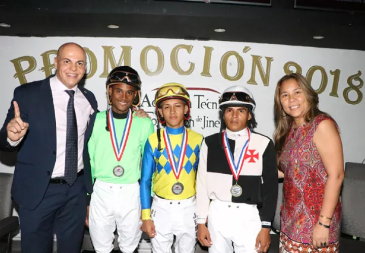 Carlos De Oliveira Jr. Luis Pedroza, Jean Carlos Rodríguez, Joseph Trejos y Graciela Yung Shing