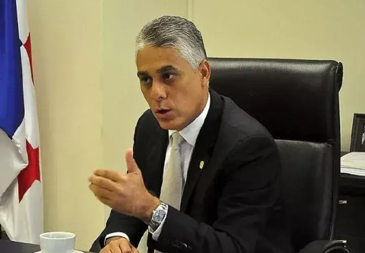 Jorge González es el ministro de la Presidencia. 