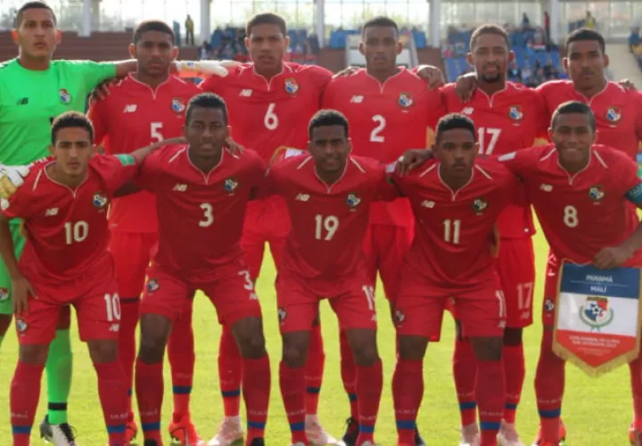 Equipo Sub-20 de Panamá que juega en Polonia. Foto:Fepafut