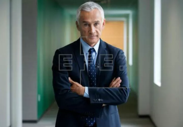 Jorge Ramos y su equipo de producción fueron deportados desde Venezuela. Foto: EFE.