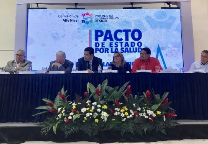 Representantes de campañas asumen compromiso por la salud.  Twitter