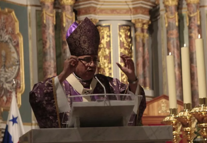 El Arzobispo de Panamá, José Domingo Ulloa, planteó que es necesario los aportes a la iglesia Católica.