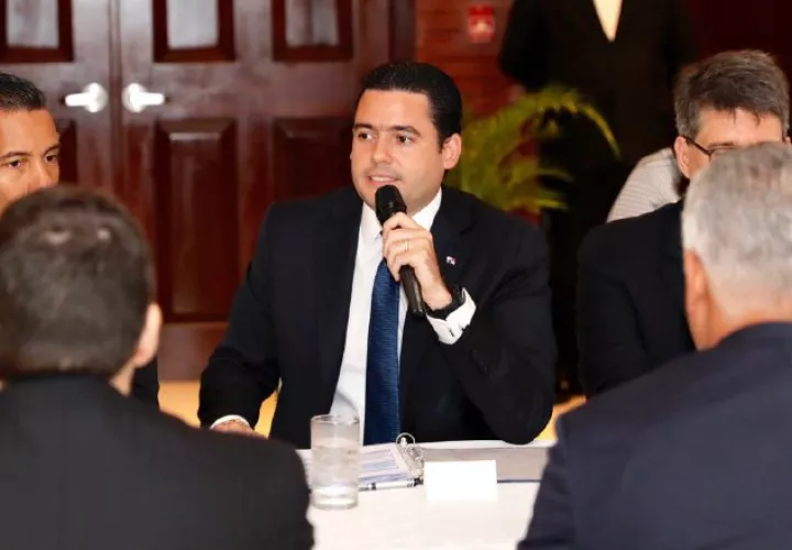 José Gabriel Carrizo ya tuvo diferencias con Varela por las finanzas públicas. Internet