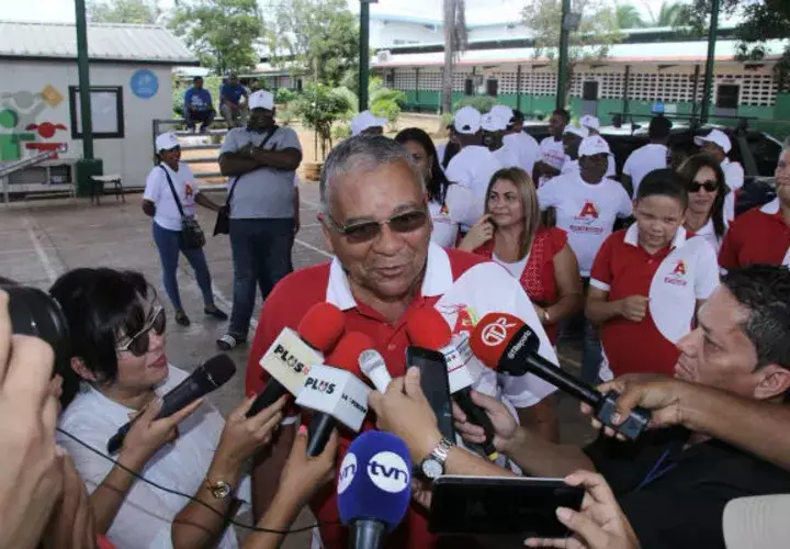 El presidente del partido Alianza, José Muñoz. 