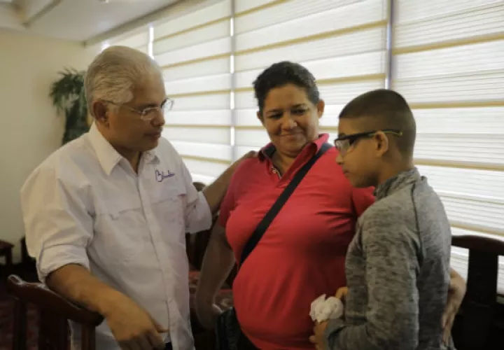 José Blandón reiteró su compromiso con salud. 