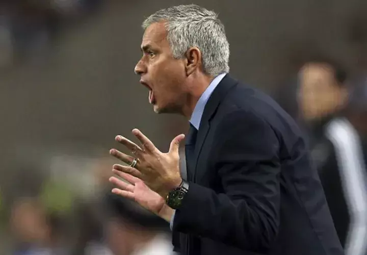 Mourinho sigue envuelto en polémicas.