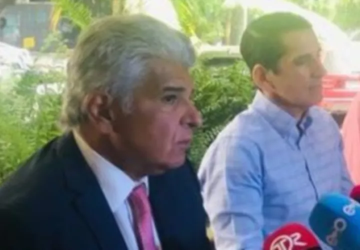 Se reunirá con Rómulo Roux.  Archivo