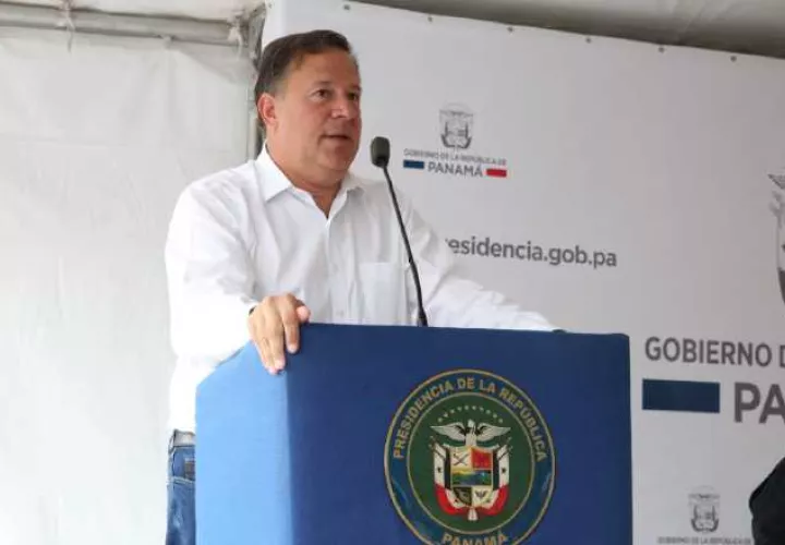 El presidente Juan Carlos Varela aprovecho un acto público para atacar a quienes cuestionaron  a él y su gestión.